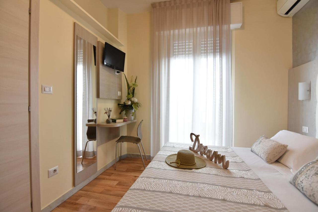 רימיני Hotel Jumbo מראה חיצוני תמונה