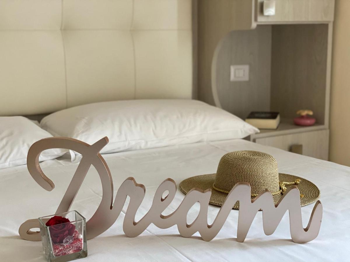 רימיני Hotel Jumbo מראה חיצוני תמונה