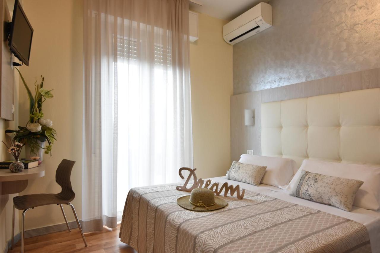 רימיני Hotel Jumbo מראה חיצוני תמונה
