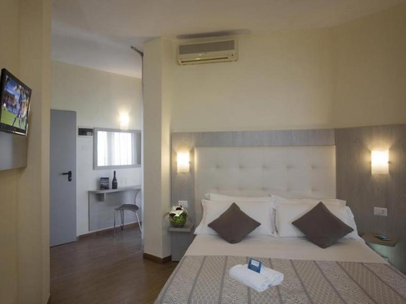 רימיני Hotel Jumbo מראה חיצוני תמונה